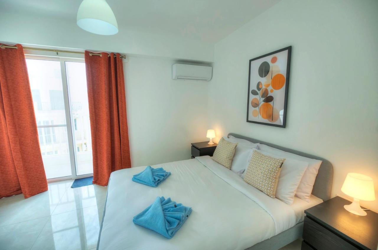 Seafront Beautifully Furnished 2 Bedrooms Gogzr-3 Gzira Zewnętrze zdjęcie